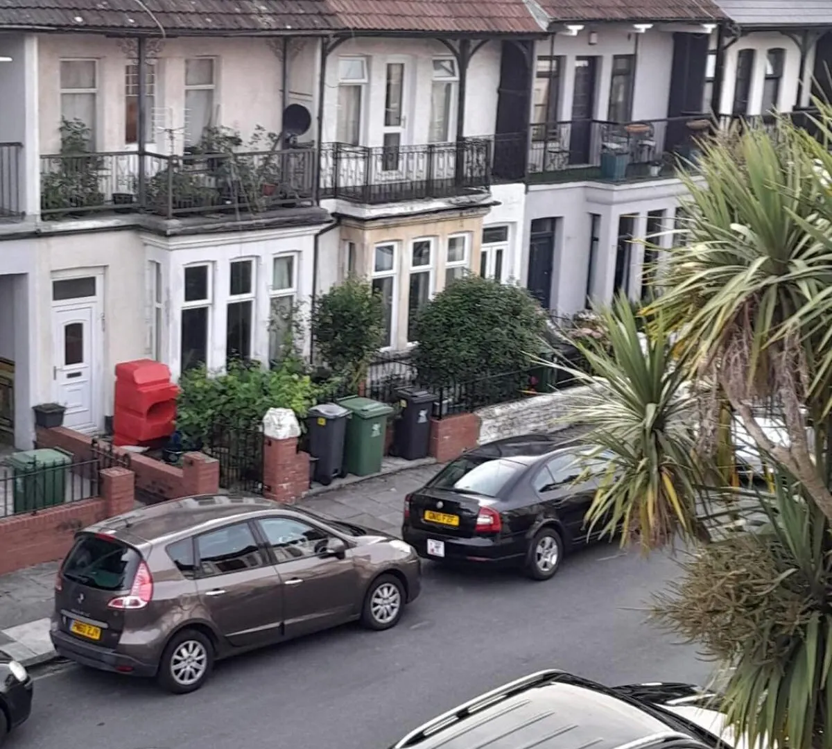 Entire Victoria Park Cardiff Apartment With Free Street Parking Bus 17 And 18 Direct To Cardiff City Centre, Fast Free Wi-Fi